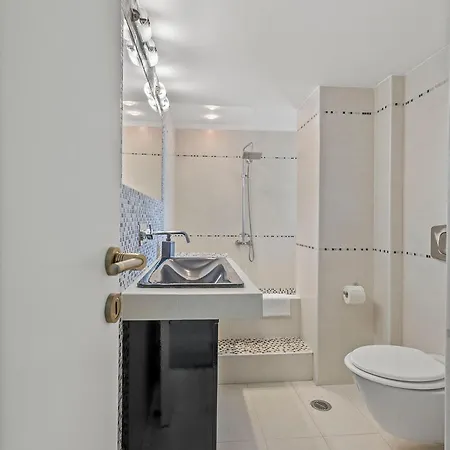 Alimos Front By Zain * Athens